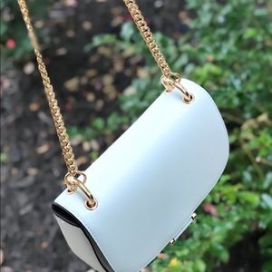 Crossover light blue handbag